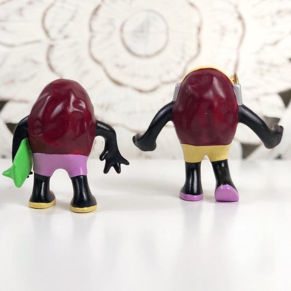 The California Raisin Guys Ceramic Figurines - Picture 3 of 5